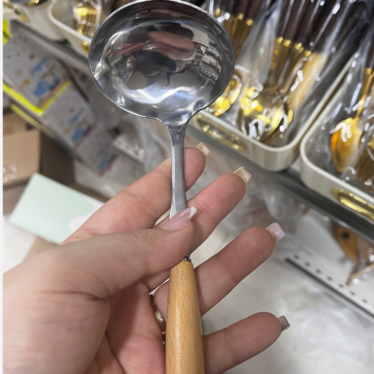 قاشق چنگال دسته بامبو وارداتی